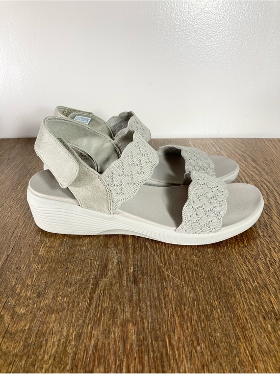 Skechers Shoes - Skechers Arya-On the Rise Slingback Sandal Women’s Size 7 Taupe